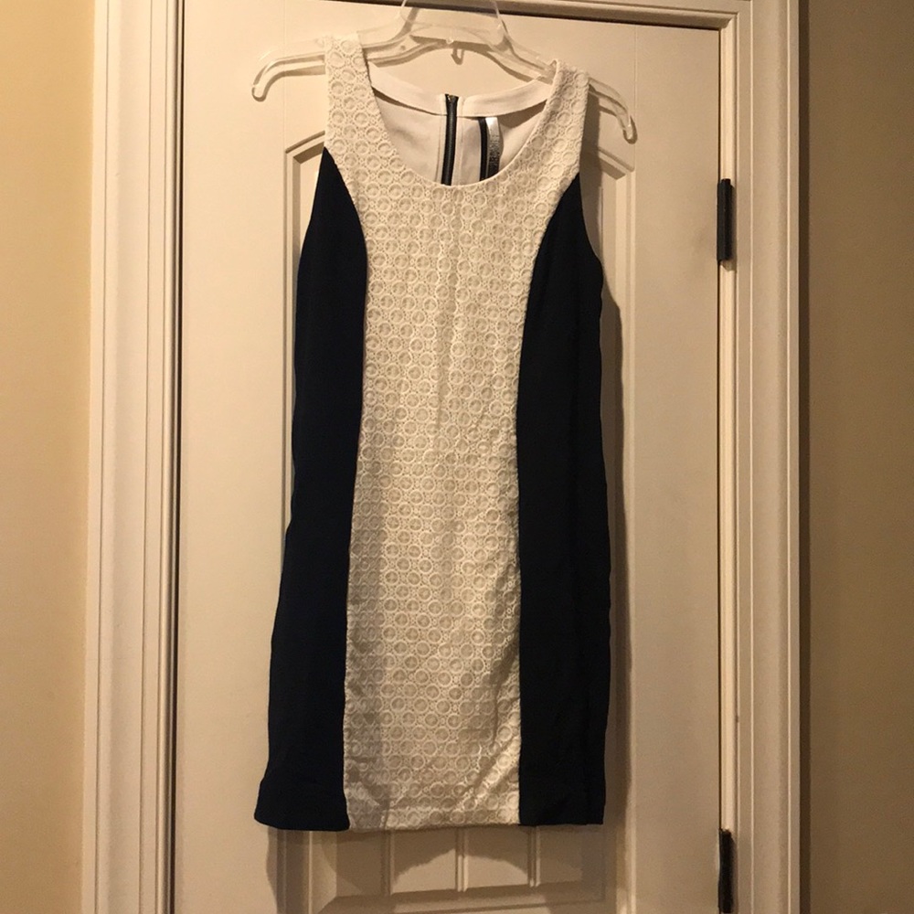 Kensie size M